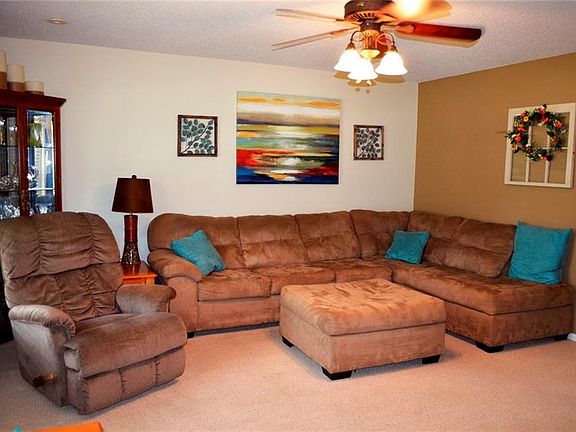 5th image of 167 Hillcrest Dr