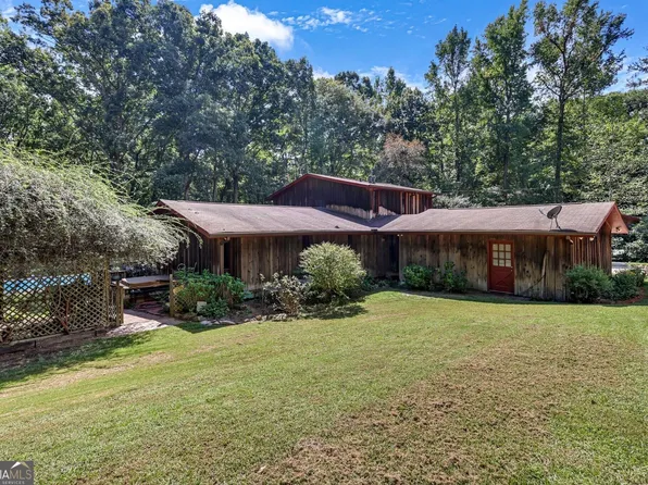 2597 Valleydale Dr NW, Conyers, GA 30012