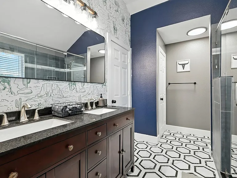 2516 Castle Pines Dr — Photo 24