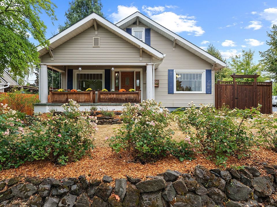 1st image of 400 W 29th St