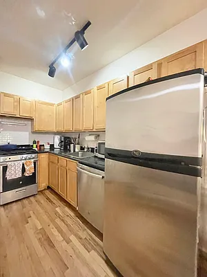 Rented by Oxford Property Group | media 9