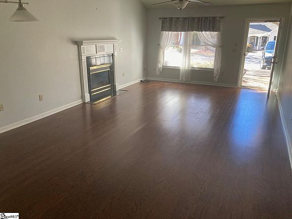 2nd image of 103 Windward Ct