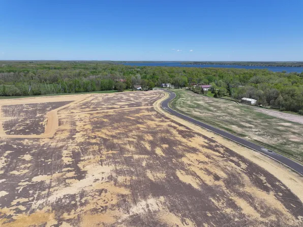 8 Chainview Ct NW, Alexandria, MN 56308