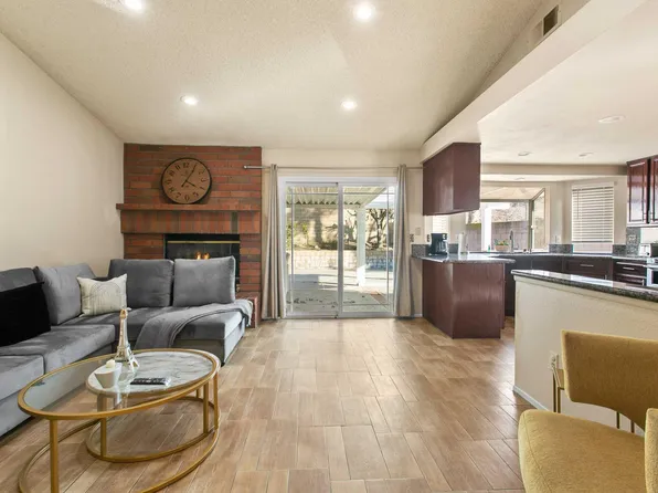 1210 N Country Hollow Dr, Walnut, CA 91789
