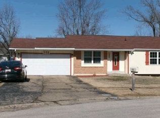 323 Richmond Dr, Warrenton, MO 63383