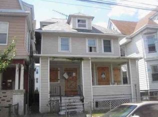 422-424 E 31st St, Paterson, NJ 07504