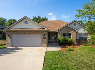 4907 Bullhead Ln, Columbia, MO 65202
