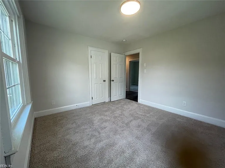 728 Bolling St — Photo 5