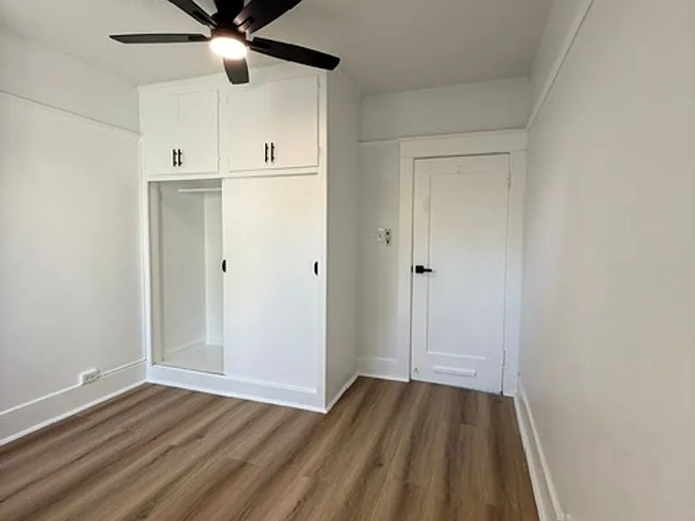 792 Newport 3516 #18 — Photo 10