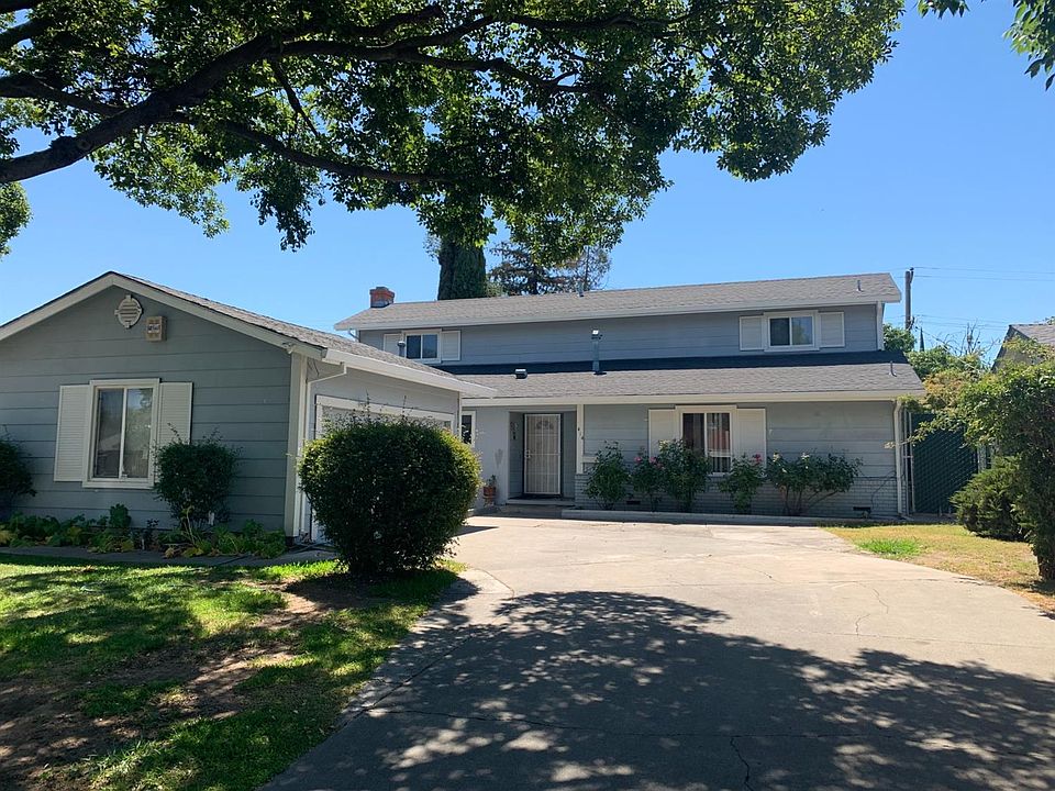 1st image of 414 Pickwood Ln