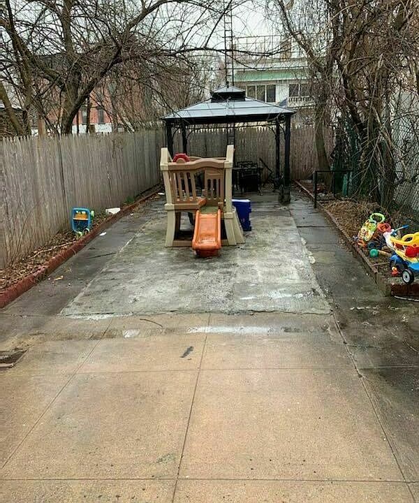1st image of 259 17th St #1