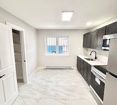 2nd image of 125 William St APT 7