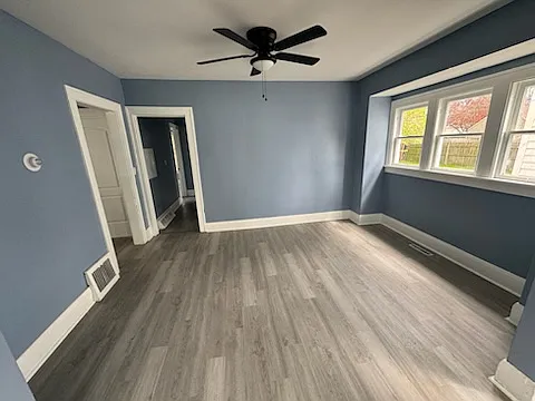 2 bed, 1000 sqft, $900 — Photo 4
