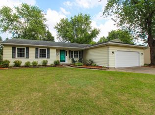 5844 Green Rd, Haslett, MI 48840