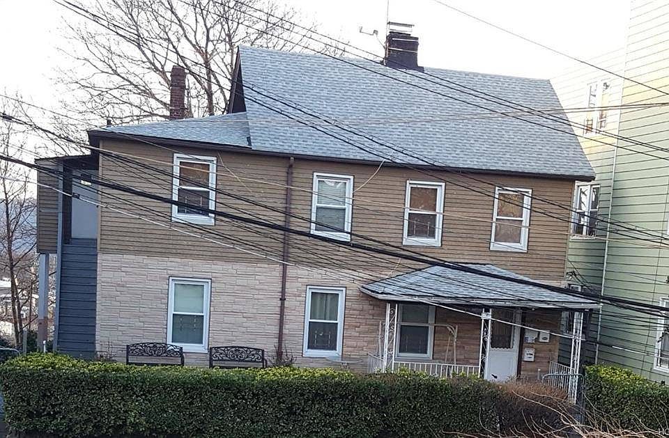 1st image of 19 William St