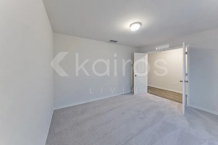 3158 Alwood St — Photo 9