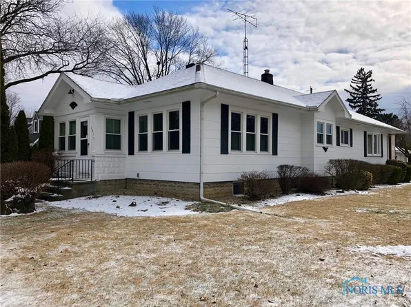 201 E 10th St, Genoa, OH 43430
