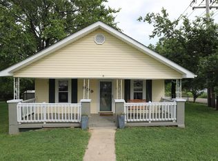 909 Beatrice St, Park Hills, MO 63601