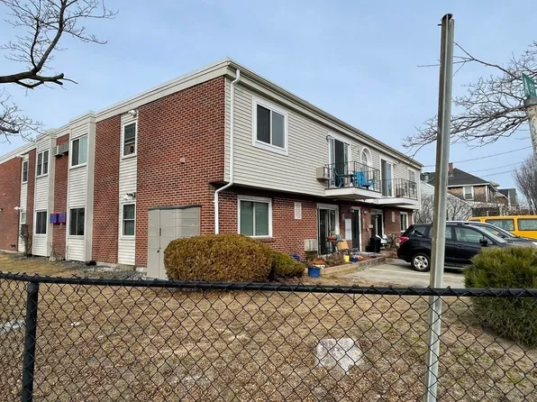 45 A St APT 5, Hull, MA 02045