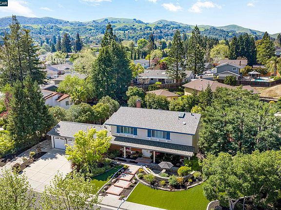 2nd image of 583 Santander Dr