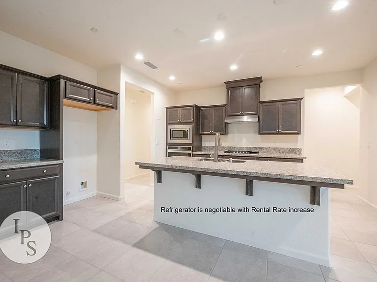 1457 Las Rosas Ave — Photo 8