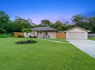 10212 Longleaf Dr, Conroe, TX 77385