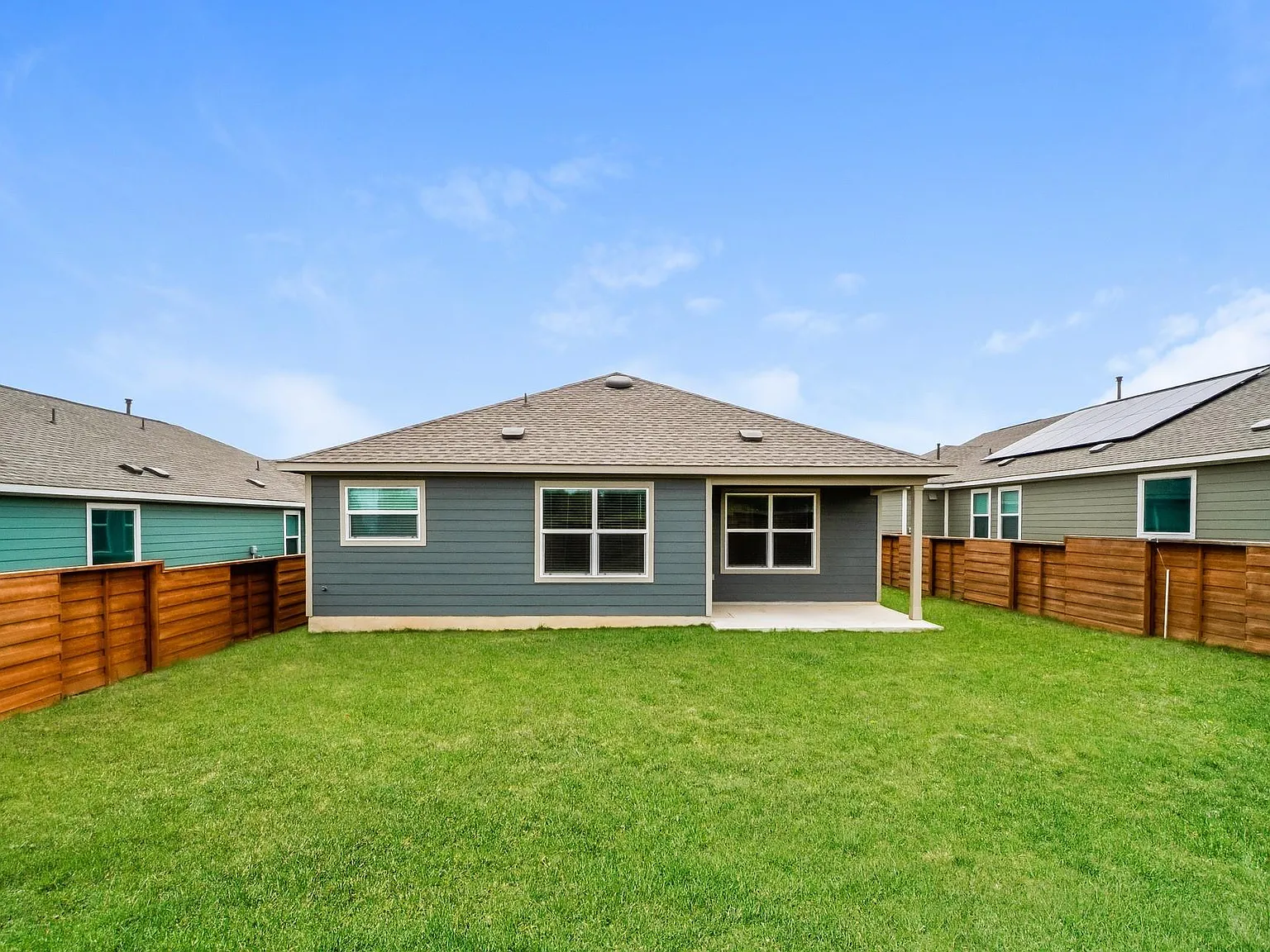 3 bed, 3.0 bath, 1611 sqft, $1,900 — Photo 4