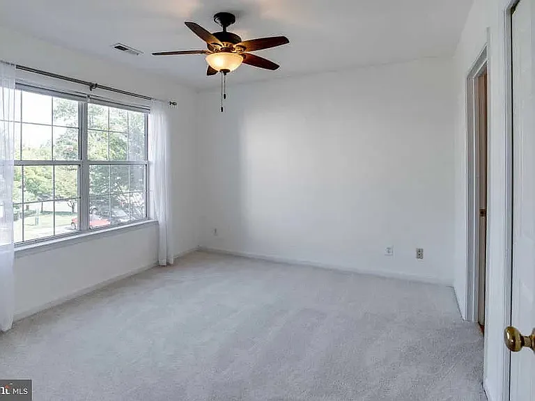 2 bed, 1133 sqft, $2,450 — Photo 3