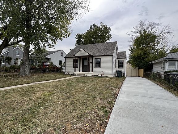 2nd image of 446 Emerson Dr