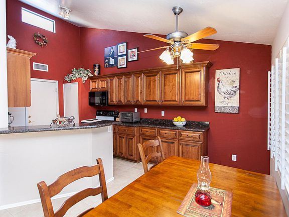 3rd image of 4226 N 22nd St Unit 11