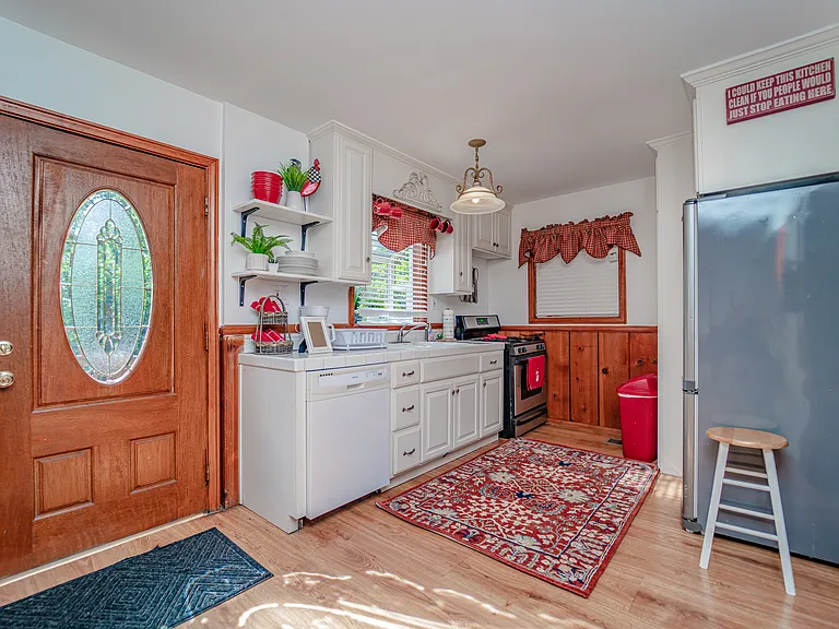 883 Kuffel Canyon Rd — Photo 14