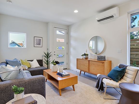 Photos are from the model home not subject property, floor plans may vary>