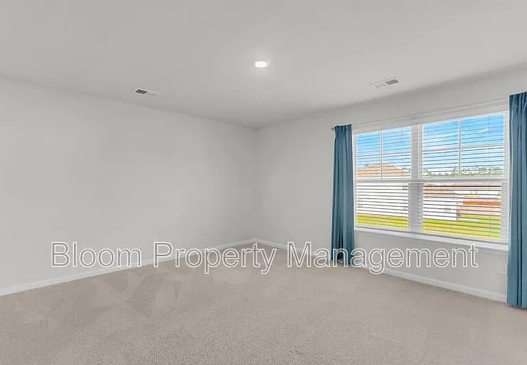 828 Lilyford Ln — Photo 31