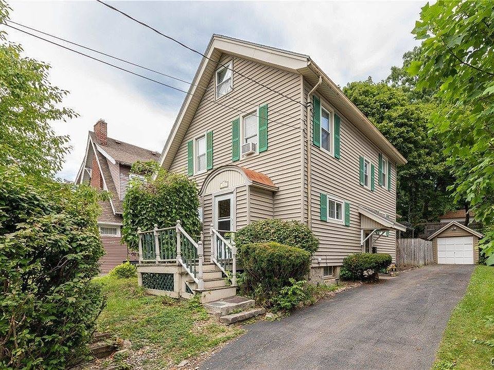 1st image of 313 Beattie St