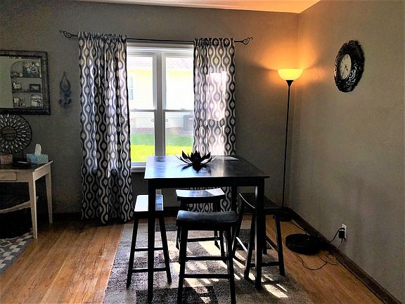 5th image of 1408 College Blvd