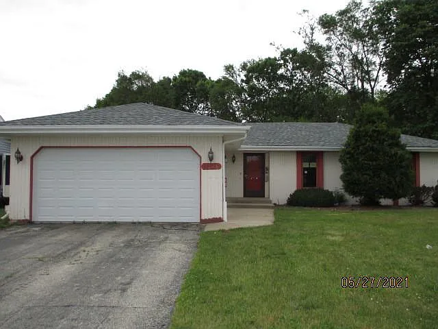 1026 Bunting Dr photo 1