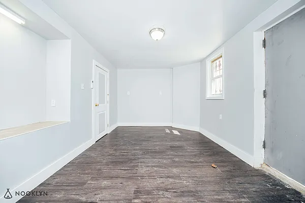 Rented by Nooklyn NYC LLC | media 16