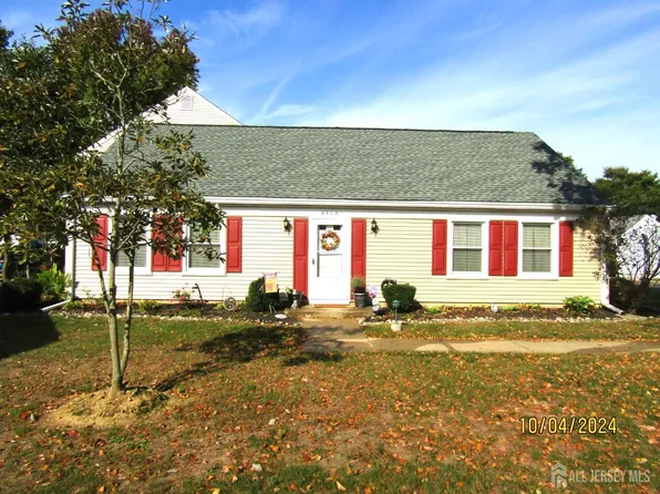 632 Yorkshire Ln #A, Monroe Township, NJ 08831