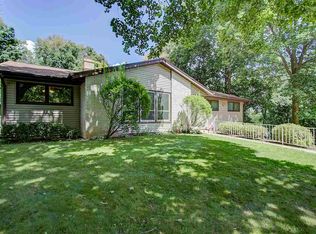 605 W Indian Hills Dr, Waterloo, WI 53594