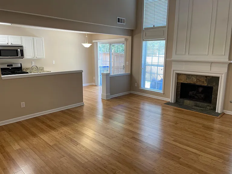 9010 Nesbit Ferry Rd — Photo 4