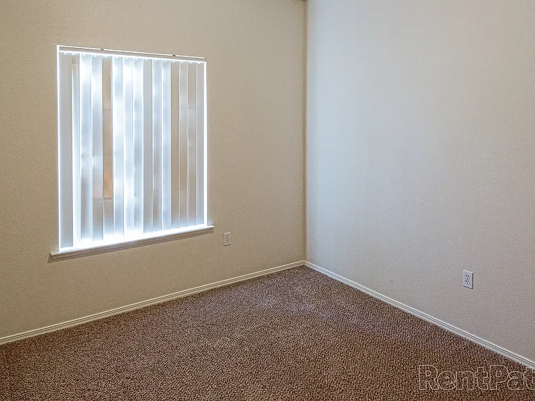 Horizons West — Photo 15