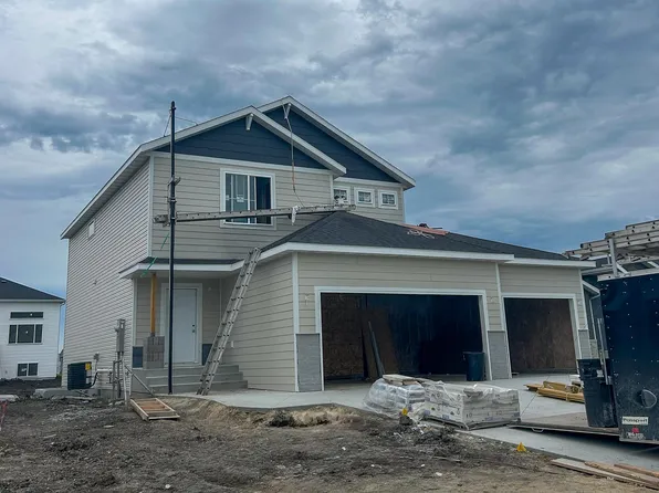 6689 14th St S, Fargo, ND 58104
