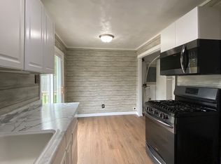 3216 Garden Blvd, Elkhart, IN 46517