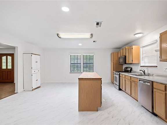 5th image of 21442 Mire Dr