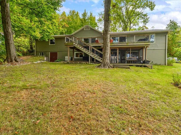 45417 15th Ave, Bloomingdale, MI 49026