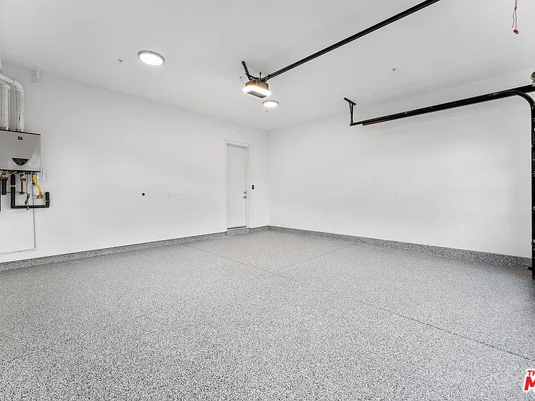 3932 Minerva Ave — Photo 18