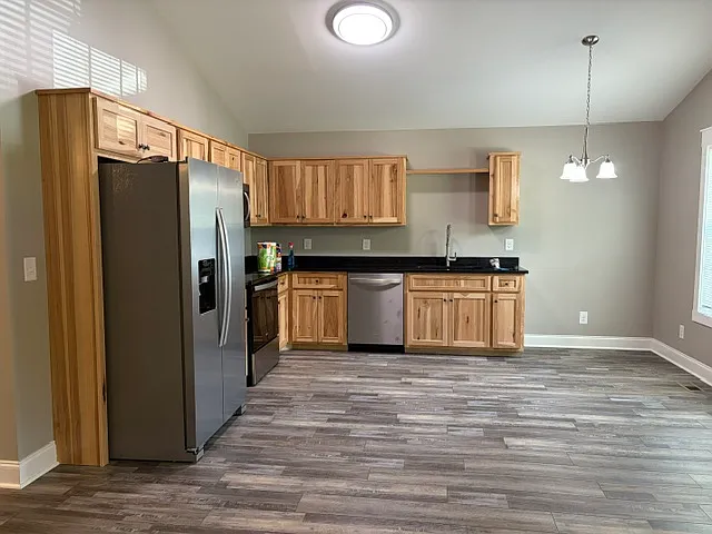 113 Bearden Rd — Photo 2