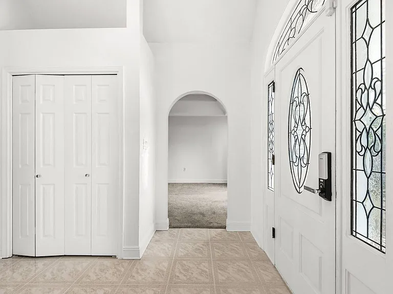 83 Lake Lorraine Cir — Photo 9