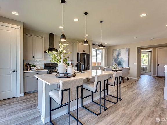 5th image of 6564 Seaglass Avenue SE #110