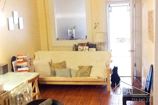 2nd image of 518 Henry St APT 3